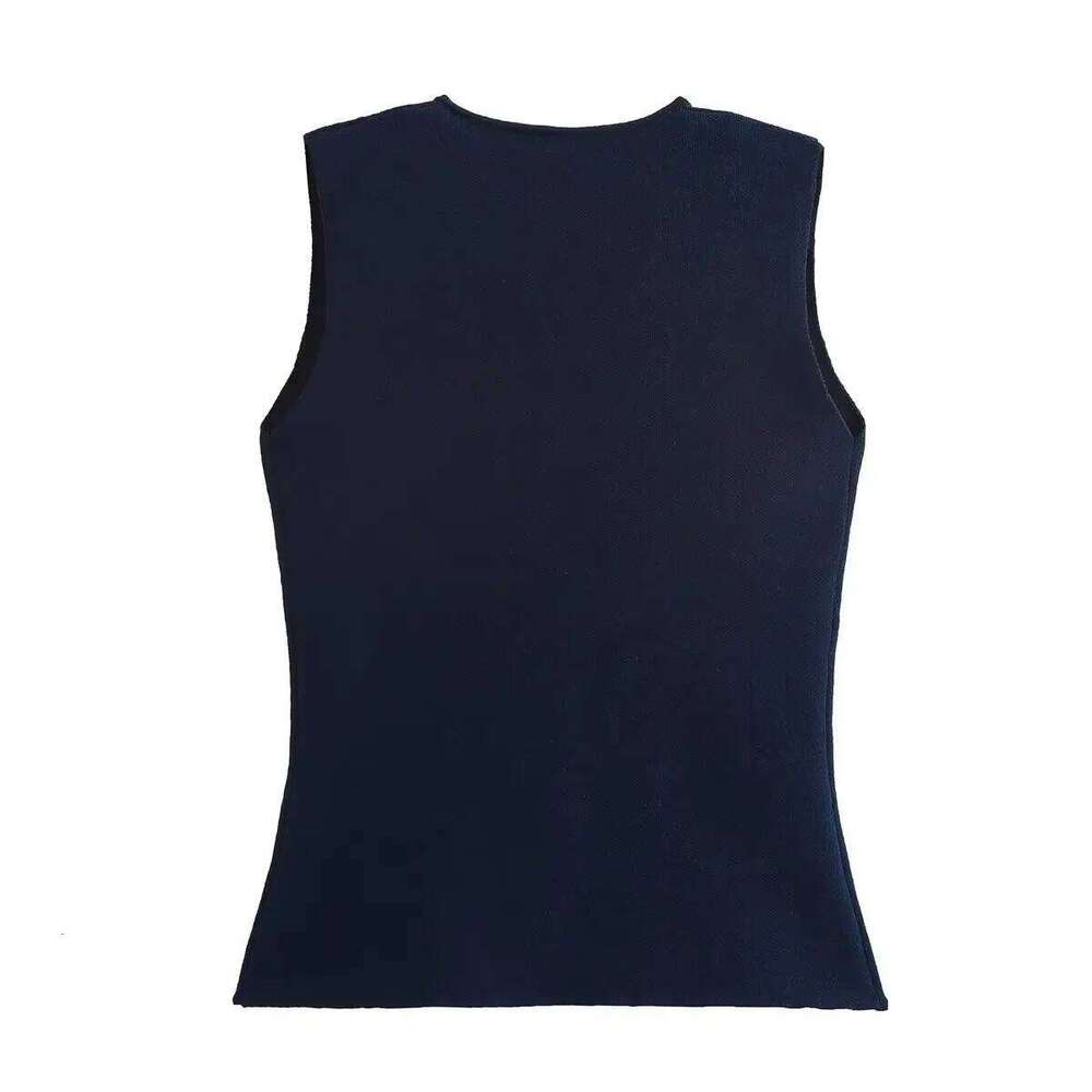 Designer Clothing 2025 TFMLN Gold Button Tank Top Fashion Autumn Knitted Vest Casual Women Simple Wear