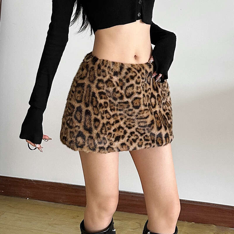 INS Style 2024 Autumn Winter New Women's Solid Color Slim Fit Bodycon Street Fashion High Waist Skirt fb8
