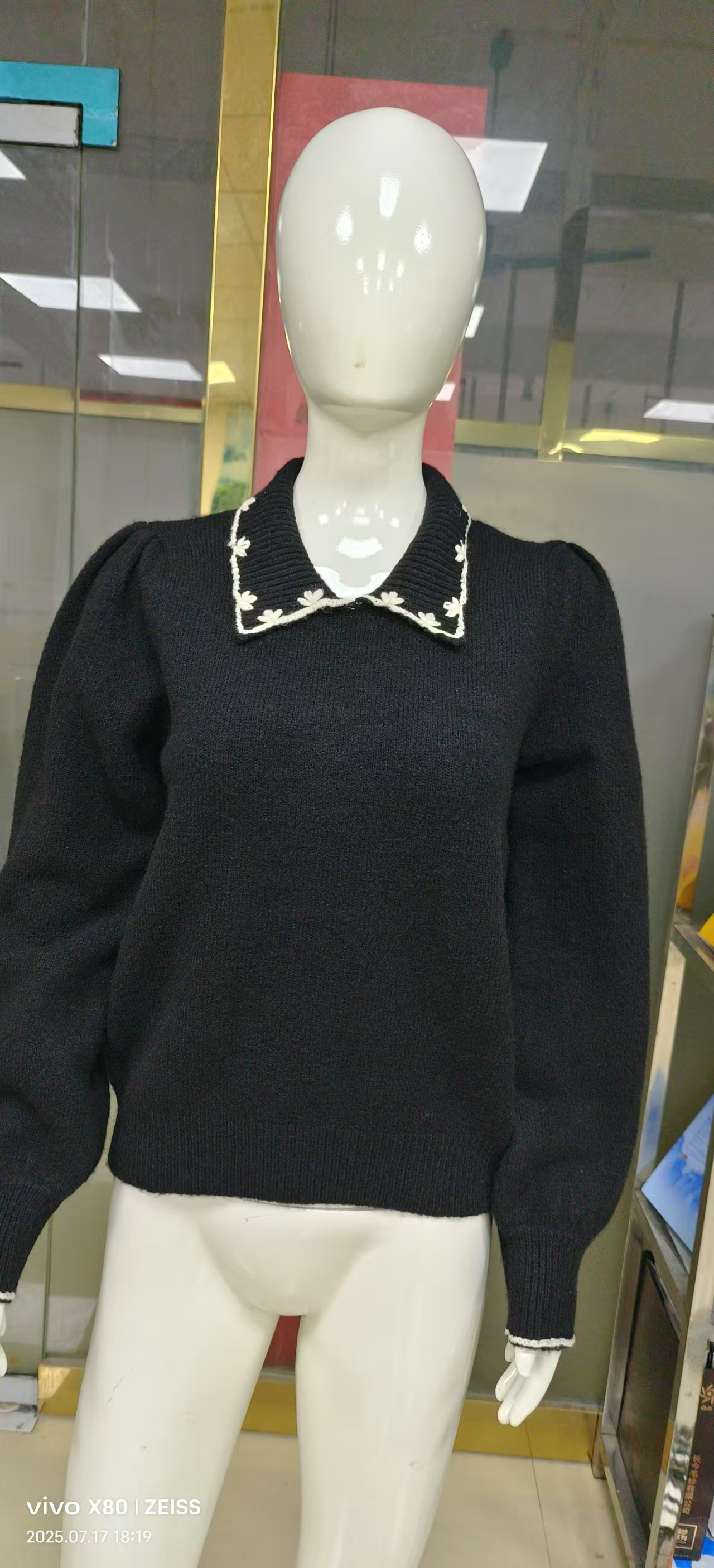 Women's hand embroidered doll collar Diverse styles available for customization