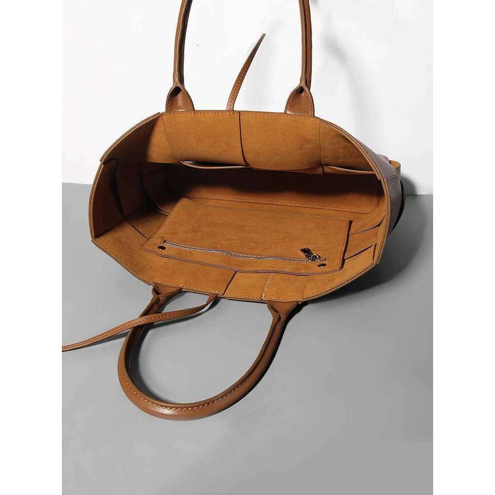 High Quality Leather Business Women's Shoulder Large Square Handbag Designer Fashion and Elegant Ladies Tote Bag