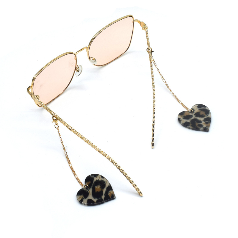 Short love leopard acrylic glasses Pedant chain hollow thin legs glasses decoration string men and women the same short mask chain fashion sunglasses accessories