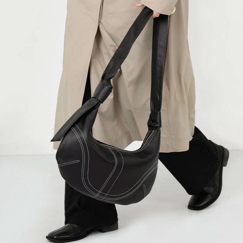 Designer Bag Tote Shoulder Bag Chest For Women Croissant Horn Genuine Sheepskin Single Crossbody Waist Underarm Crescent Moon Dumpling