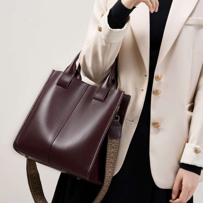 Tote for Women 2025 New Designer Luxury Spring Summer Crossbody Large Capacity Bucket Shoulder Handbag Genuine Leather Women's Bag