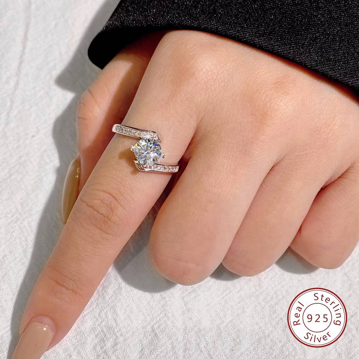 Wholesale 100% Moissanite Ring 1CT Brilliant Diamond Engagement Ring for Women Girl Promise Gift 925 Sterling Silver Jewelry