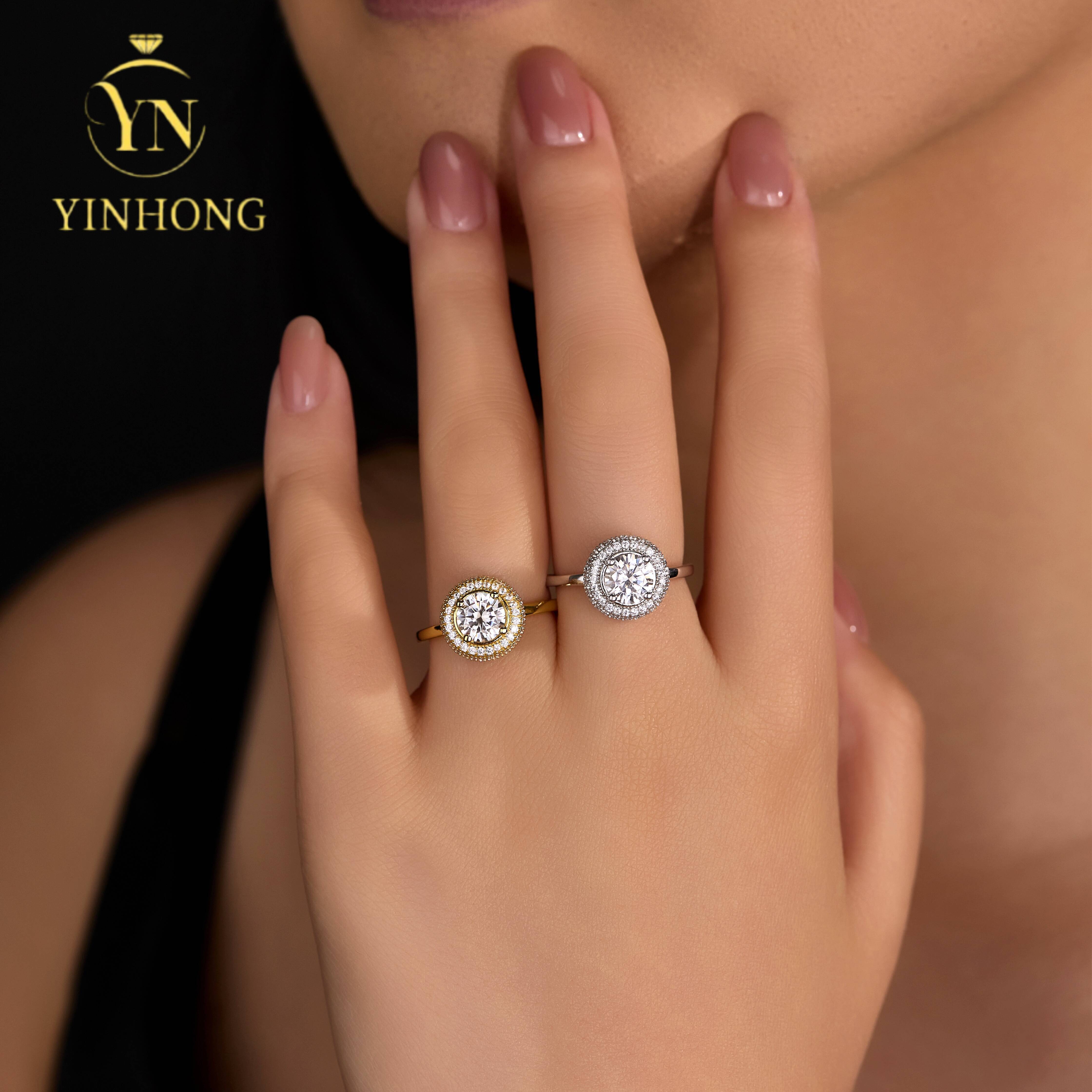 Customizable 925 Sterling Silver Moissanite Diamond Wedding Rings Luxury Jewelry for Women