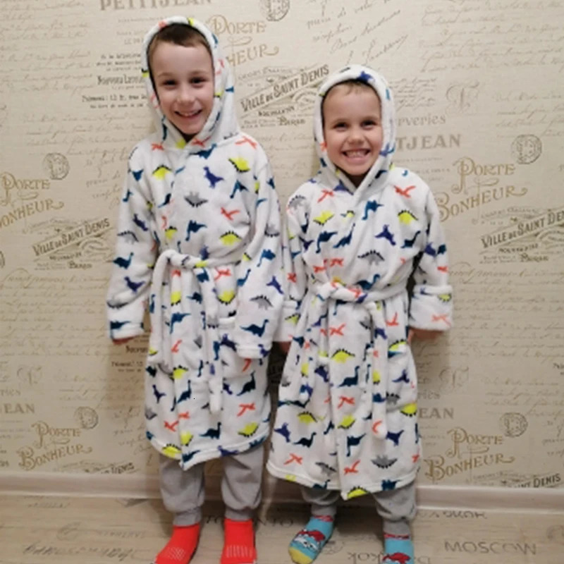 Boy and Girls Flannel Pajamas Robe Autumn Winter Children Sleepwear Soft Hooded Kids Homewear 28 Years 250725