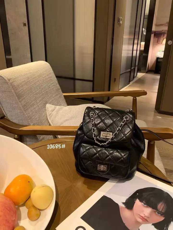 2025 New Korean Version Small Fragrant Wind Diamond Grid Chain Backpack Retro Casual Versatile Mini Backpack Womens Bag Y250725