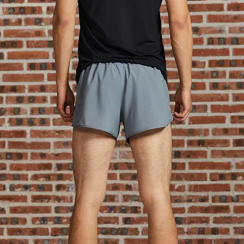 Marathon Running Shorts Lightweight Quick-drying Breathable Moisture-absorbing Mens Fitness Training Three-point Shorts W250724