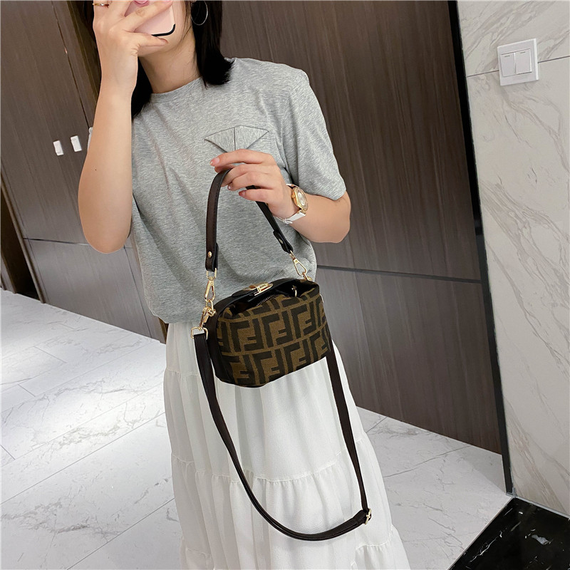 2025 Arrival Vintage Printed Single-shoulder Bag Handbag Bag for Women Retro Monogram Pillow Bag