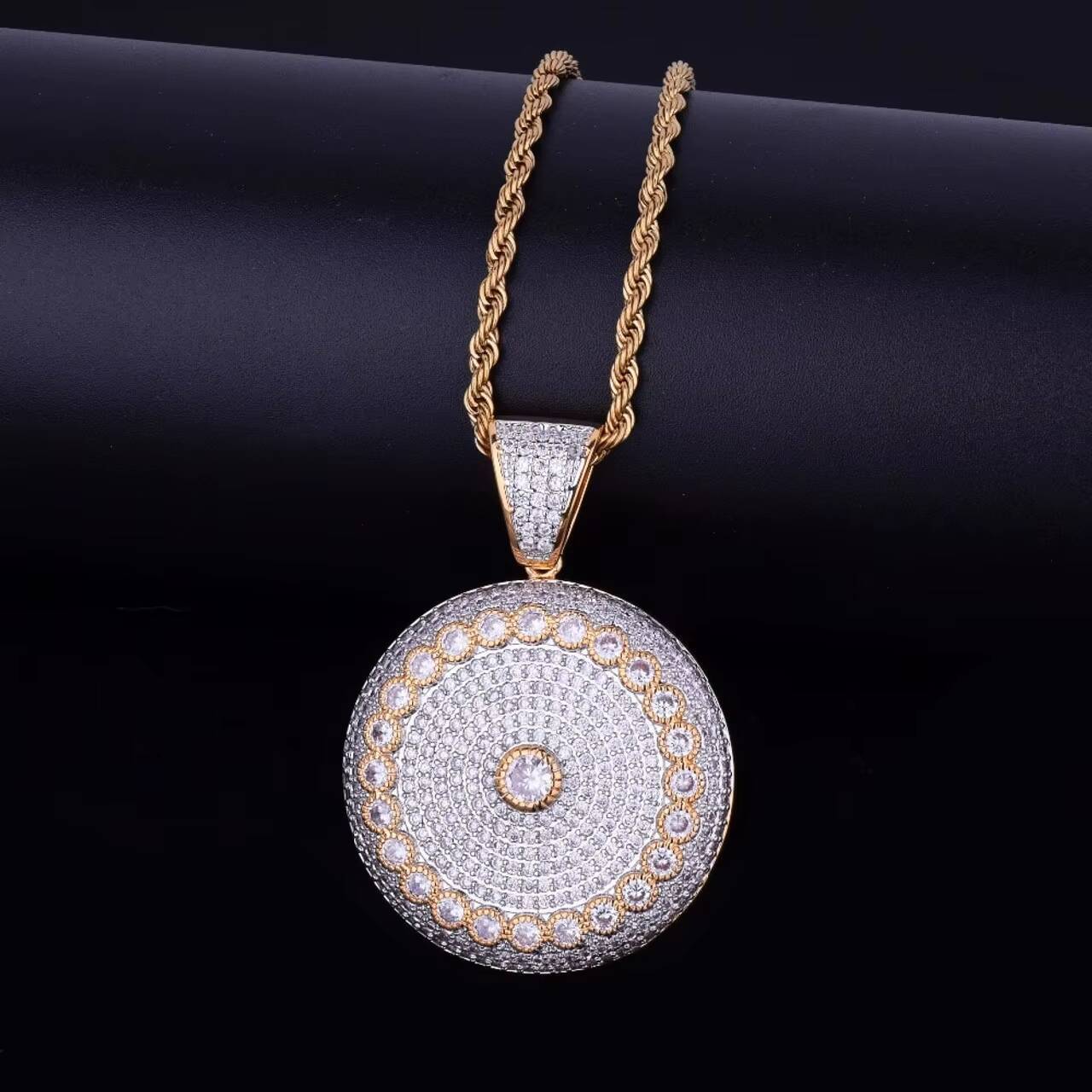 New Arrival Big Boy Hip Hop Style Moissanite Necklace 18K Gold and .925 Silver Round Solitaire Medallion Pendant