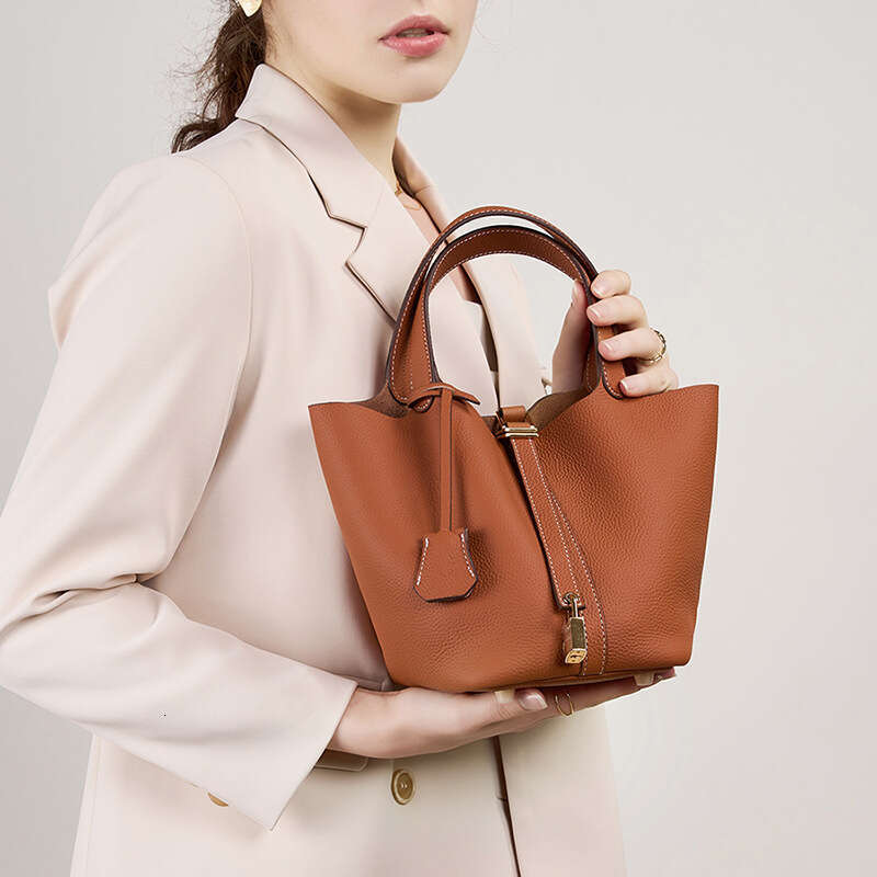 2025 New Designer Luxury Bucket Tote Genuine Leather Handbag Mommy Bride Wedding Bag High-end Feel