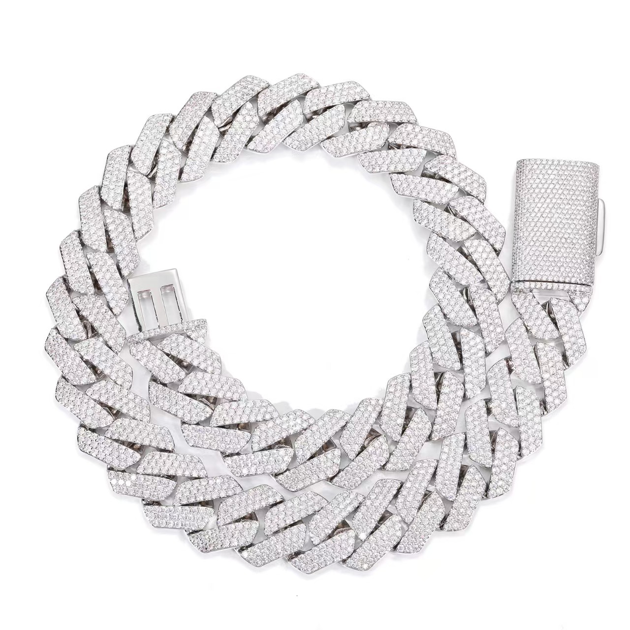 15mm Moissanite designer necklace, high-quality Cuban chain, rock and hip-hop style jewelry, party outfit accessories and gifts. Free delivery to your