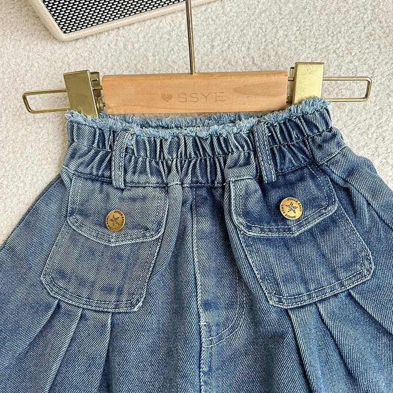 2-8 year old girls denim set with retro lapel long sleeved denim jacketpleated skirt cover girls fashionable and trendy set 250724