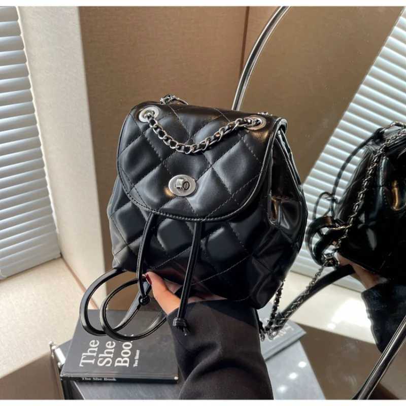 Korean Girl Casual Handbag Wens Lingge Shoulder Bag Fi Chain Backpack Comfortable Shoulder Strap Sewing Process PU Material Y250724
