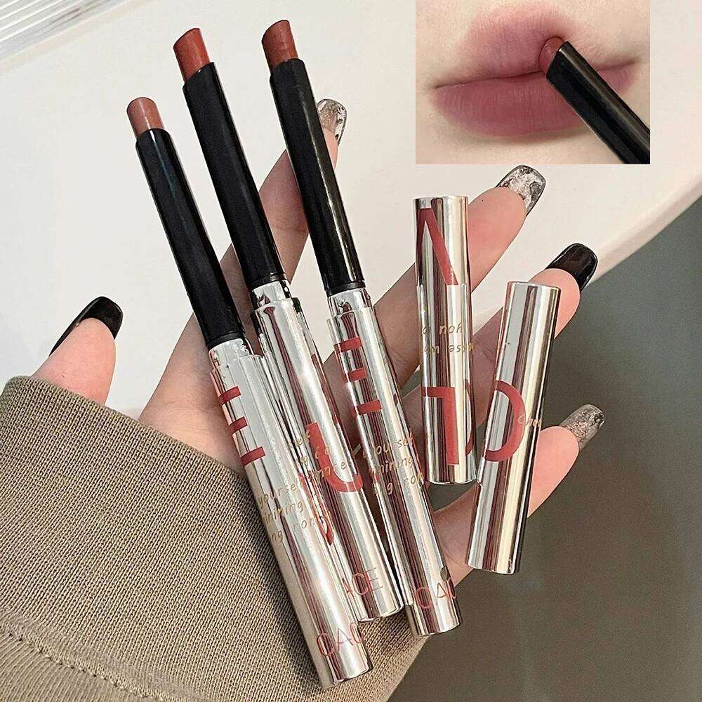 Retro Rose Lipstick Matte Moisturizing Waterproof Sexy Red Tint Pigmnet Fog d Lip Balm Slim Tube Beauty Lips Cosmetic X250725