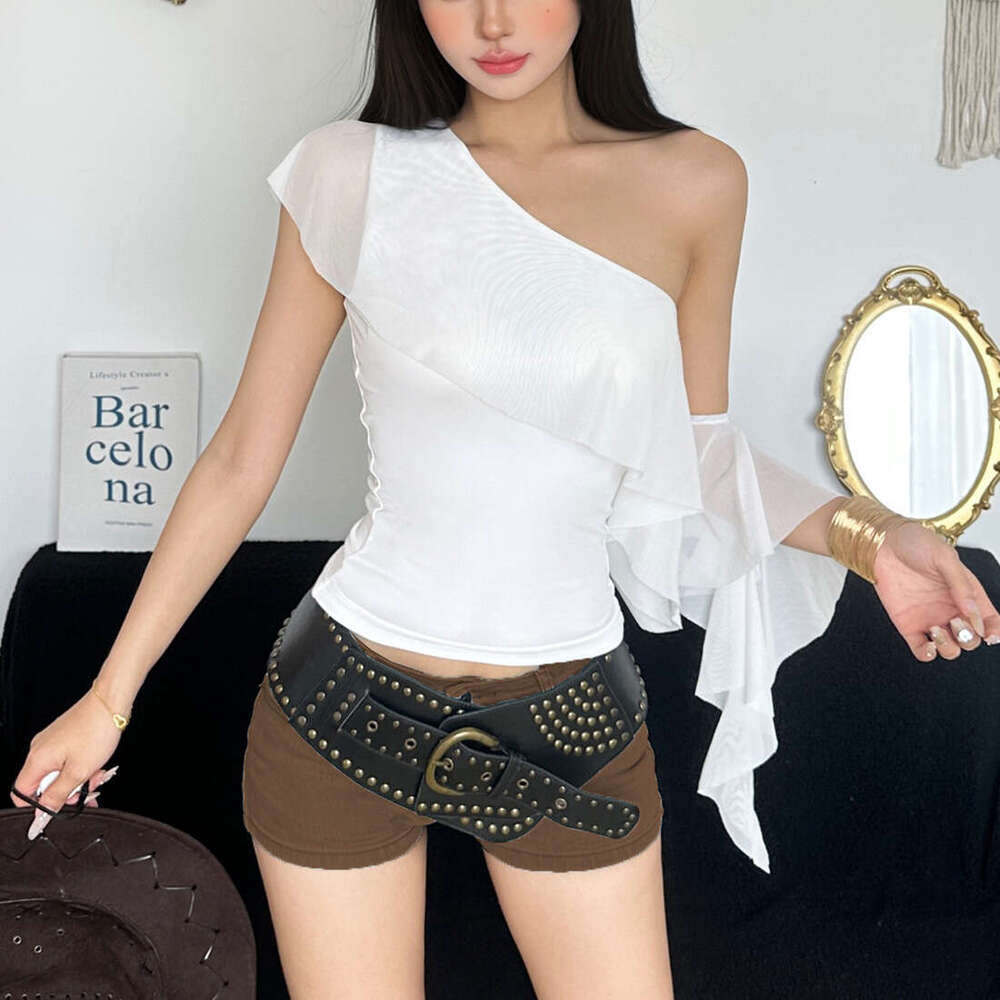2025 Summer New Slim Fit Elegant Niche Design Asymmetric Shoulder Slimming Versatile Unique Women's Top 003