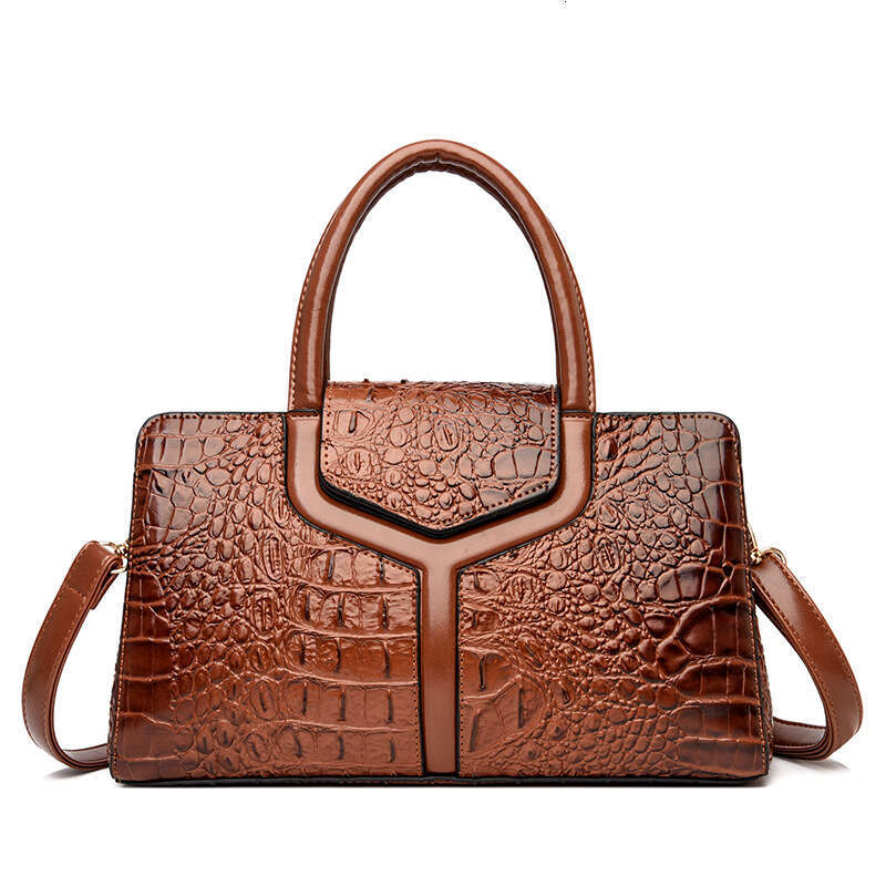 Women's Genuine Leather New Model for Middle-aged Moms Crocodile Pattern Elegant Versatile Handbag Shoulder Bag Casual