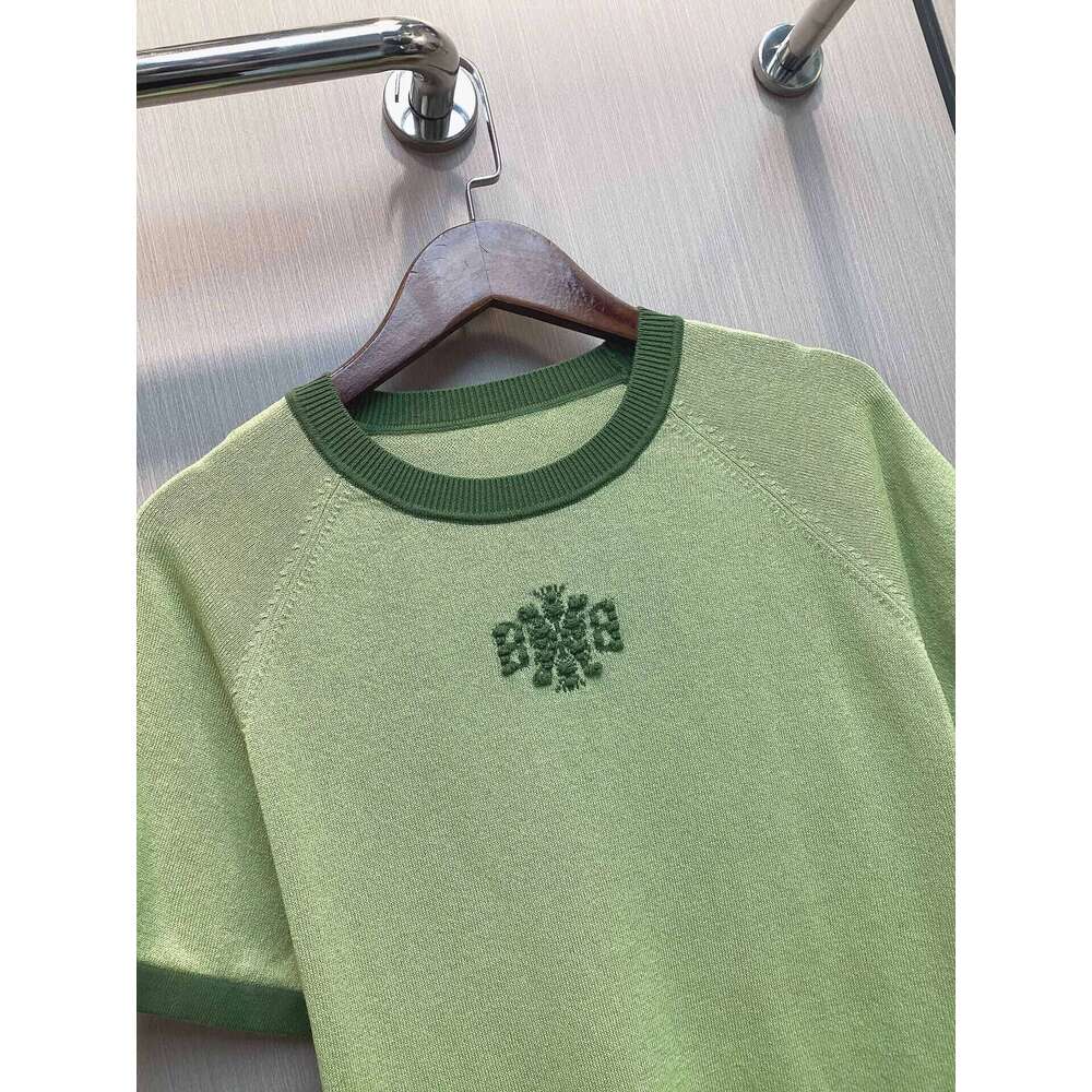 Designer Leisure High Quality 2025 new fashionable embroidered letter pattern temperament commuting short sleeved T-shirt