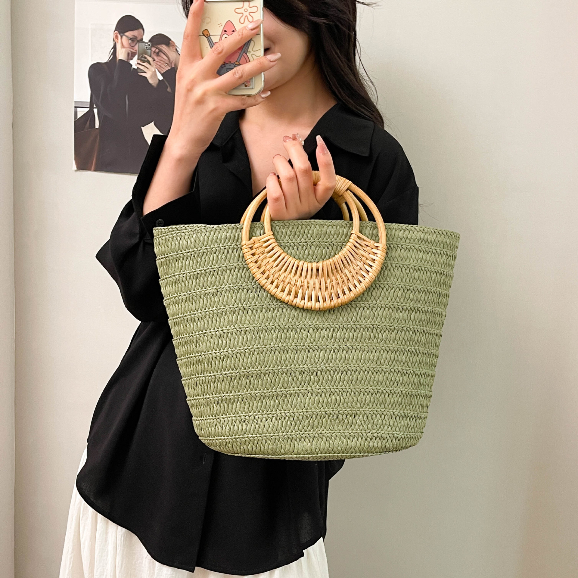 Luxury Brand Designer Bag Foreign Trade Rattan Woven Tote Bag Personality Niche Ins Woven Basket Bag Light Luxury Fashion Vacation Handbag