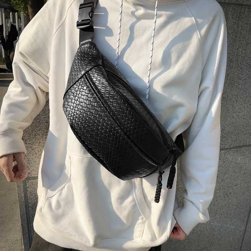 Man Waist Bag Large Capacity Leather Fanny Pack Unisex Woven Pattern Crossbody Bag Quality Belt Bag Y250724