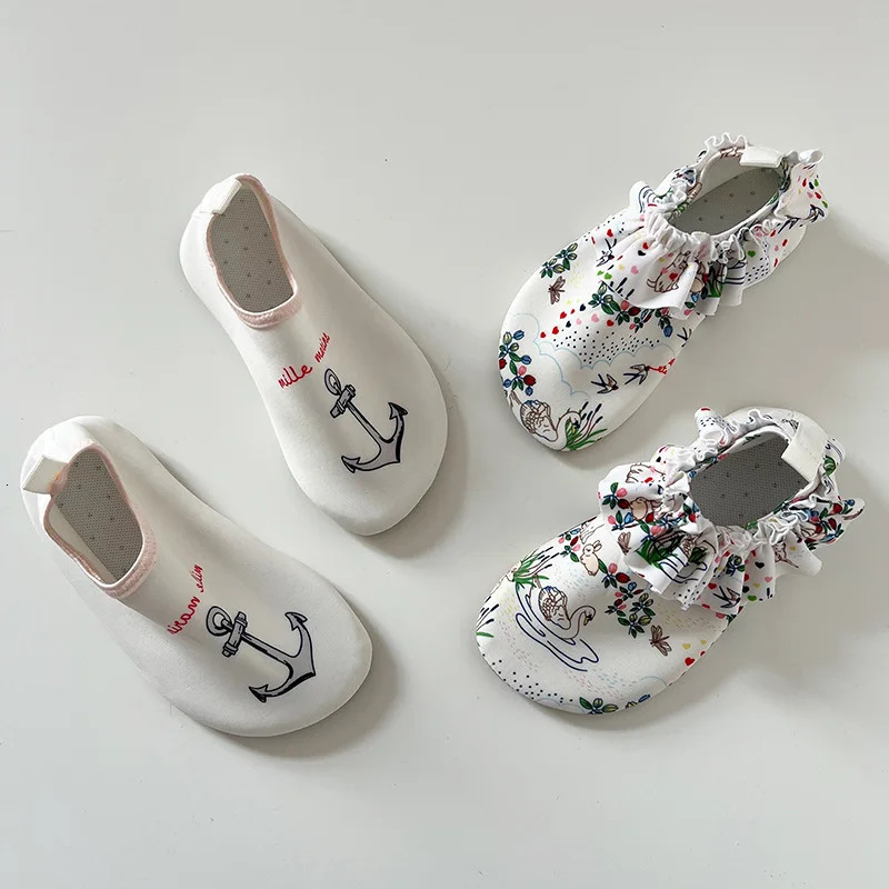 deer jonmi Summer Children Swimming Shoes Cartoon Printed Nonslip Boys Girls Beach Water Playground Shoes 250725