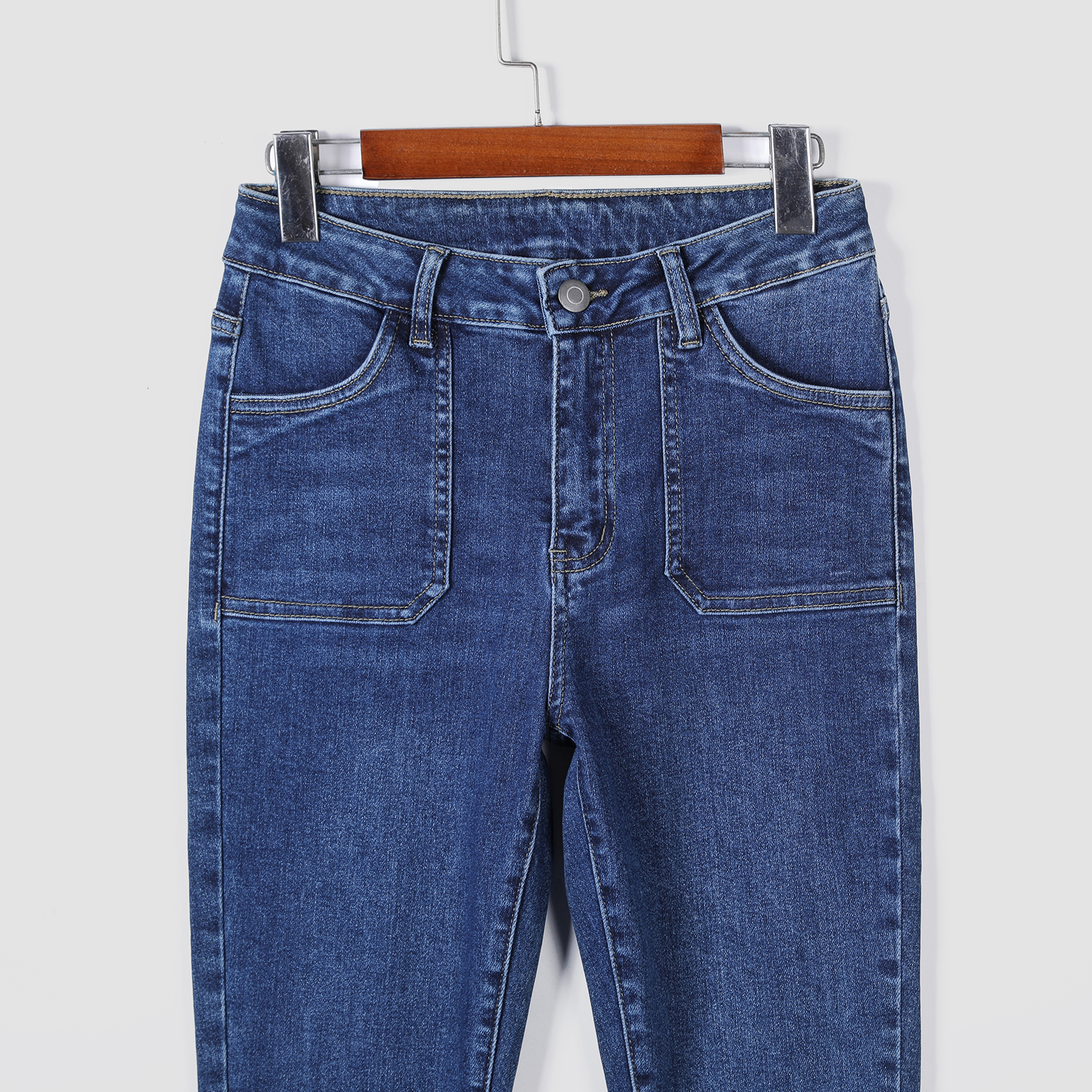 Tight fitting little leg jeans for women slim and long legs stretch fabric comfortable and not tight suitable for all seasons