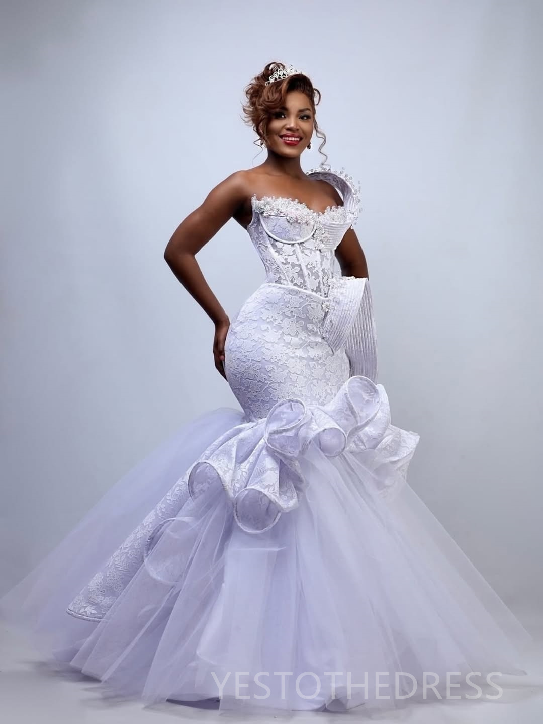 2025 Plus Size Wedding Dresses Bridal Gowns Illusion One Shoulder Beaded Lace Tiered Tulle Nigeria Wedding Gowns for African Black Women D555