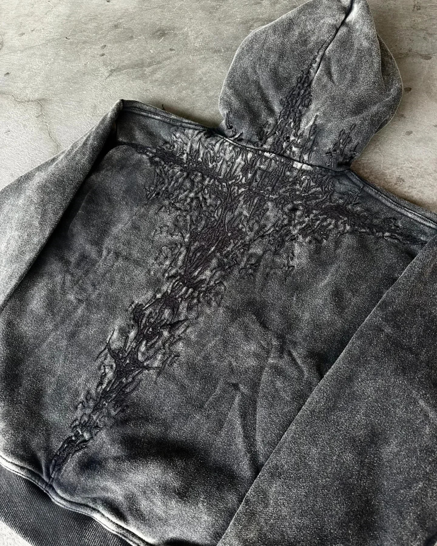 2K Gothic Washing Embroidery Hoodie American Retro Oversized Sweatshirt Men Women Harajuku Hip Hop Long Sleeve Pullover Hoodie 250723
