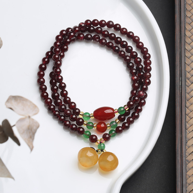 New Design Chinese Style Versatile Garnet Bracelet With Chalcedony Vase Agate Accents for Couples Women