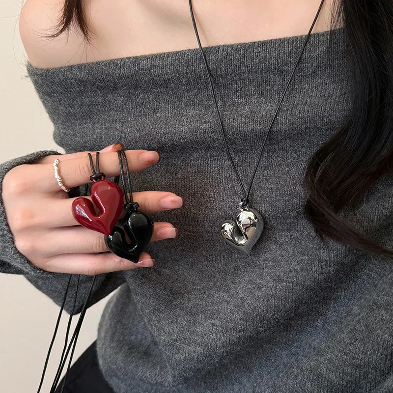 LATS Red Heart Pendant Necklace Vintage 80s Aesthetic Love Inspired Choker Fashion Romantic for Women 250716