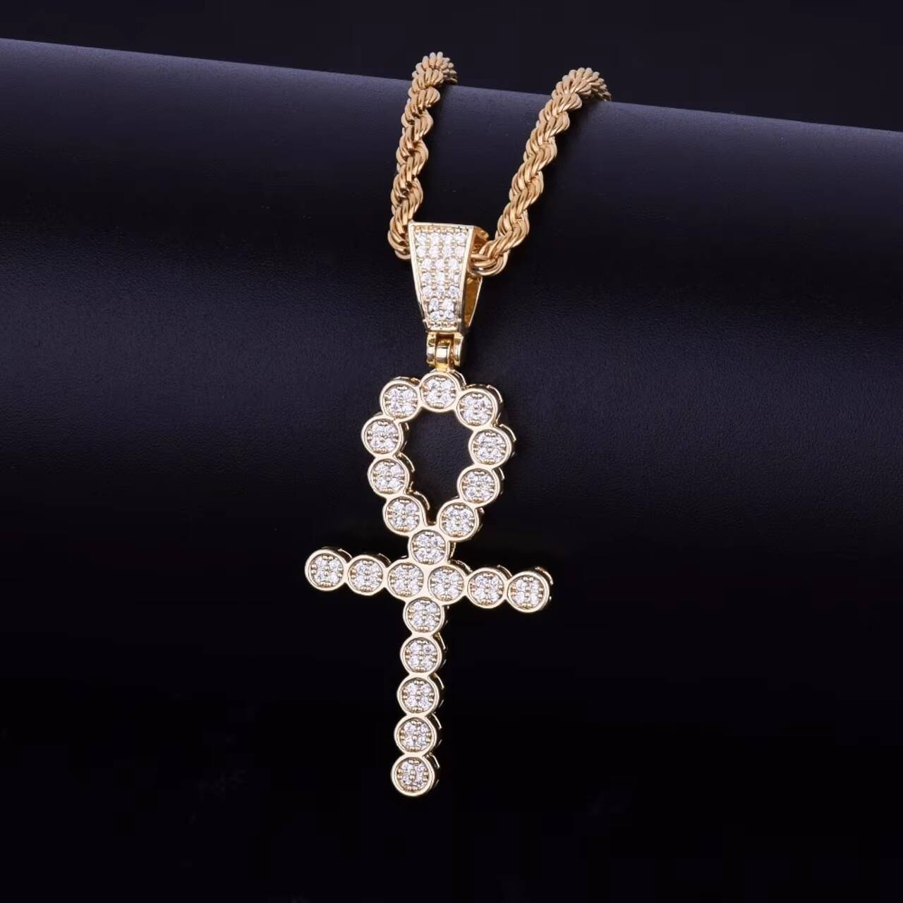 Hot Selling European Vintage Egyptian Moissanite Pendants Charms 18K Gold Silver Hip Hop Ankh Cross Necklace New Vintage Jewelry
