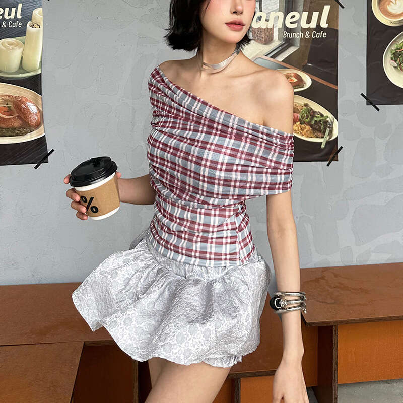 2025 Summer New Striped Print Waist-Cinching Slim Fit Versatile Halter Neck Short Top for Women ba8