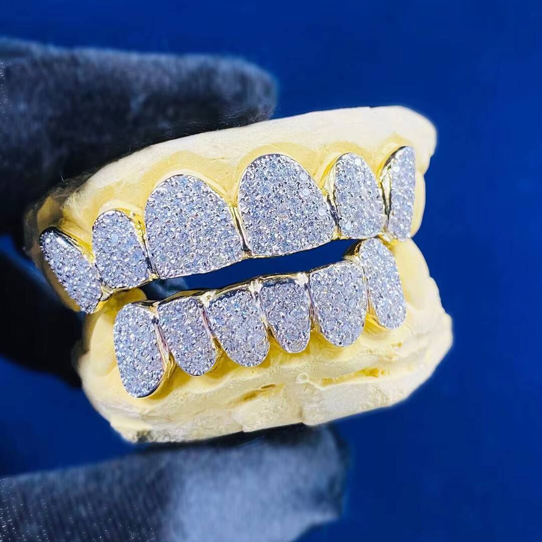 14K Plated White Gold VVS Moissanite Grillz Daily Wearing Iced Out Grillz Hip Hop Teeth Blingbling Diamond Grillz 925 Silver