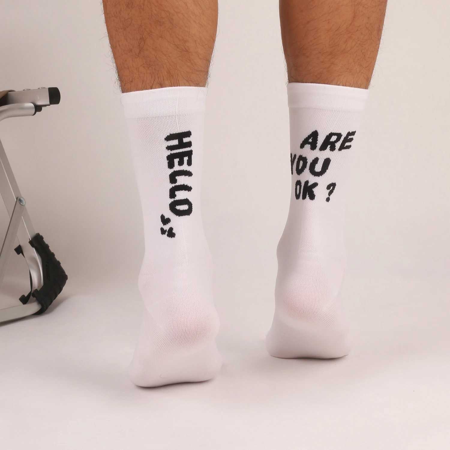 Summer New Internet Celebrity Cycling Socks Sports Breathable Quick-Drying Sweat-Absorbent High-Elastic Mens and Womens Four-Season Mid-Tube Socks X25
