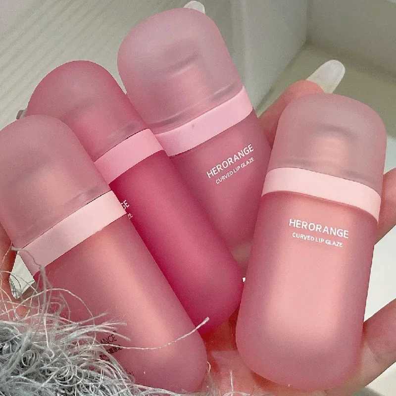 Red Brown Matte Velvet Lip Gloss Waterproof Liquid Lipstick Non-stick Cup Lips Tint Mud Makeup Rose Peach Lip Glaze CosmeticsXJ250724
