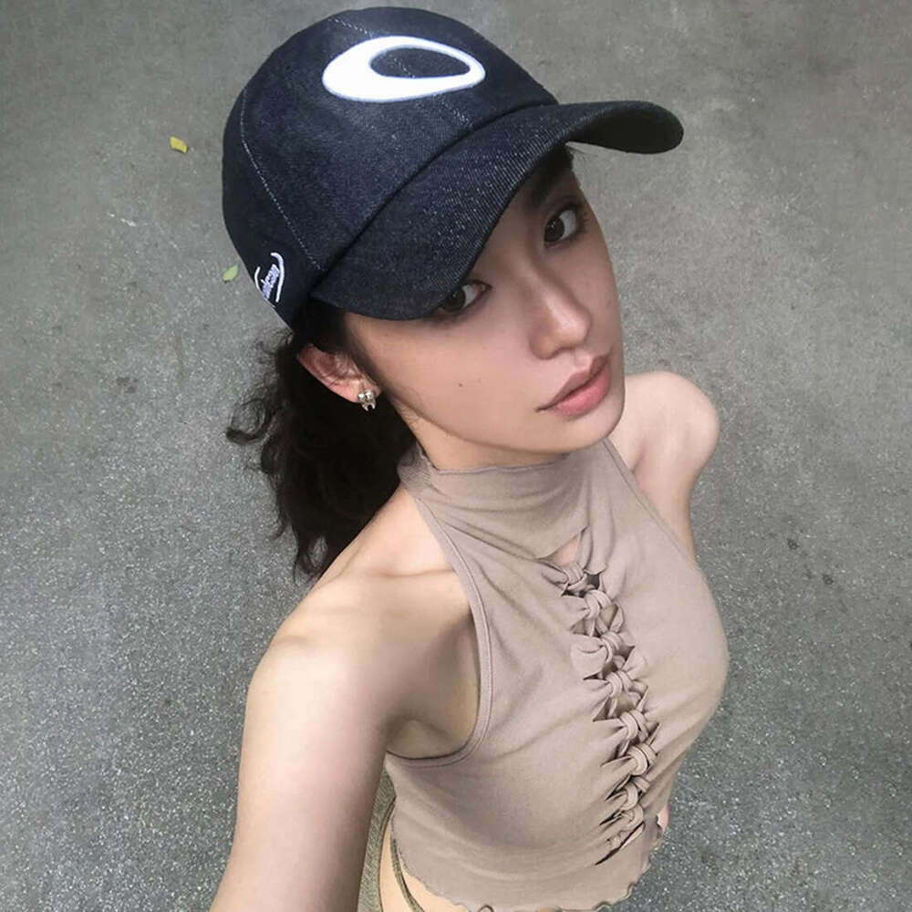 2025 Summer New Fashion Trend Sleeveless Sweet and Spicy Pure Desire Slim Fit Elegant Versatile Women's Top 3cd