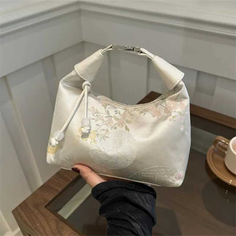 Chic Trend for Women Light Simple Shoulder Crossbody Bags with Large Capacity for Women Portable Phone Bag and Coin Purse Y250725
