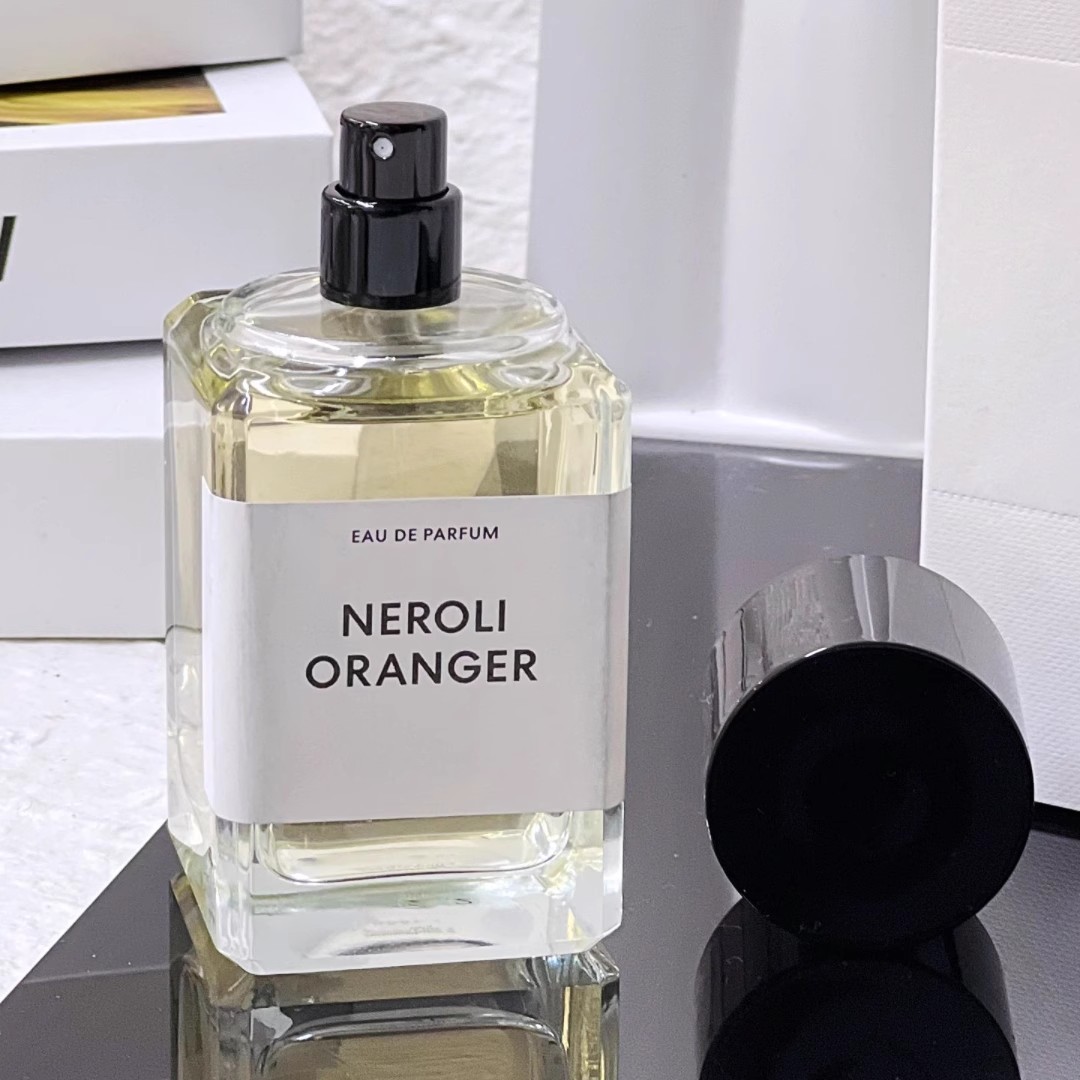 100ml of Premium Craftsmanship: Luxurious, Multi-Dimensional Scents That Endure Through the Hours, Made for the Discerning Who Cherish Every Aromatic 