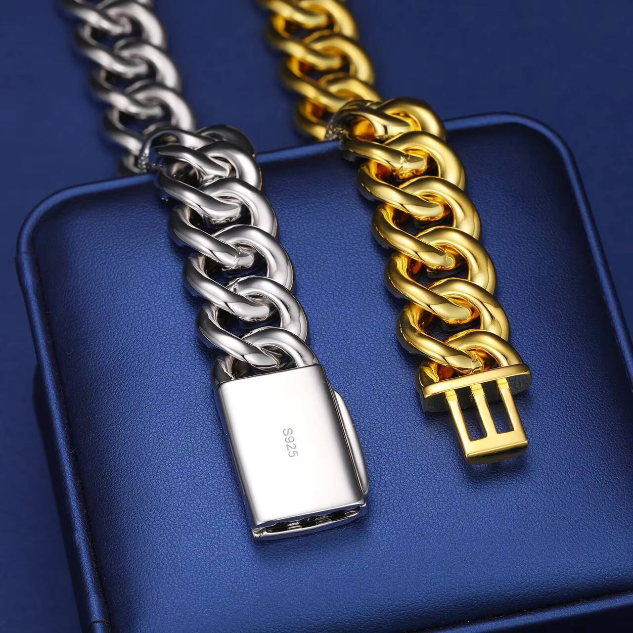 Stylish 925 Silver Moissanite Cuban Link Hip Hop Necklace 22mm Chains for Men
