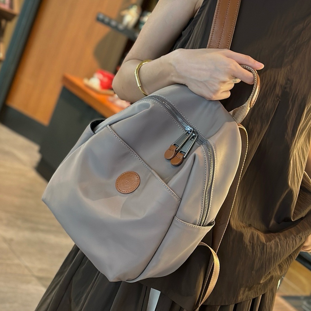 designer bag Backpack for Women 2025 New Commuter Bag Lightweight Oxford Nylon Fashion Casual Travel Backpack School Bag