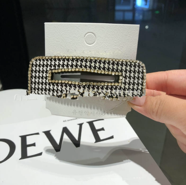 Korean light luxury and fashionable BB hair clips with outline and diamond fringe ins trendy top clips and European and American hair clips