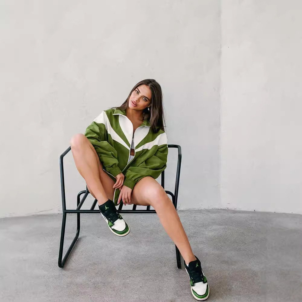 Loose Casual Womens Fashion Color-Block Long Sleeve Sports Cardigan Split Shorts Two-Piece Set Womens Outfit