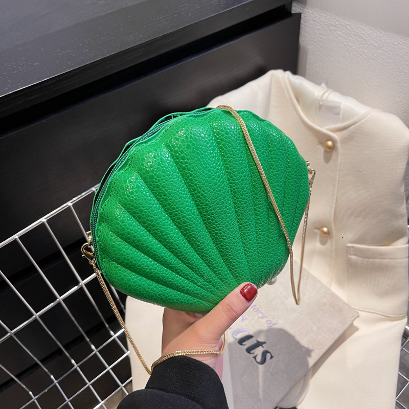 2025 Design Women's Small Bag New Chain Crossbody Bag Shell Bag