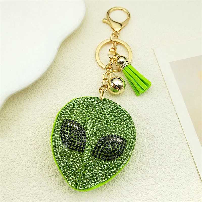 Alien Head Crystal Keychain for Women Men Green Tassel Gold Color Keyring Holder Car Bag Accessories Decorations Jewelry 8731 250715