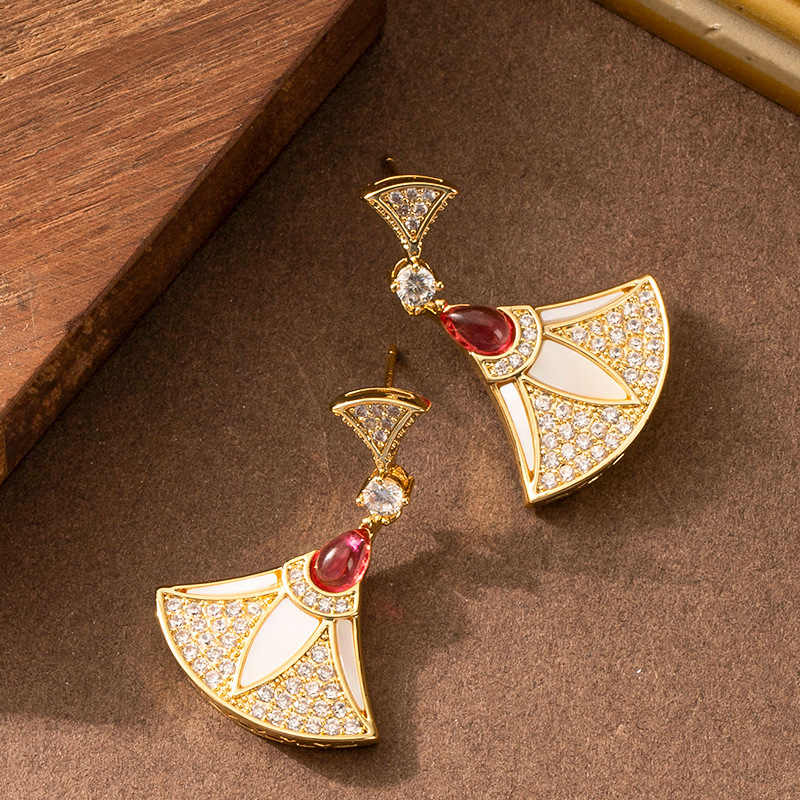 Sier Needle Fashion Exquisite Dia-Studded Small Dress Fan-Shaped Pendant for Women High-End Versatile Elegant Little Style Earrings