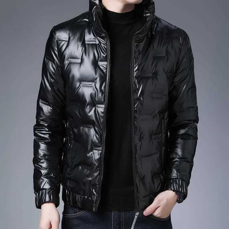 Man Padded Coat Glossy Parkas Lightweight Puffer Down Jackets For Men Short Padding Winter Korean Style Warm Clothes Models Hot X250725