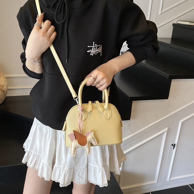 2025 Summer New Women's Crossbody Bag New Solid Color Elegant Shoulder Bag Lychee Pattern Handbag Shell Bag Summer New Women's Shoulder Bag 