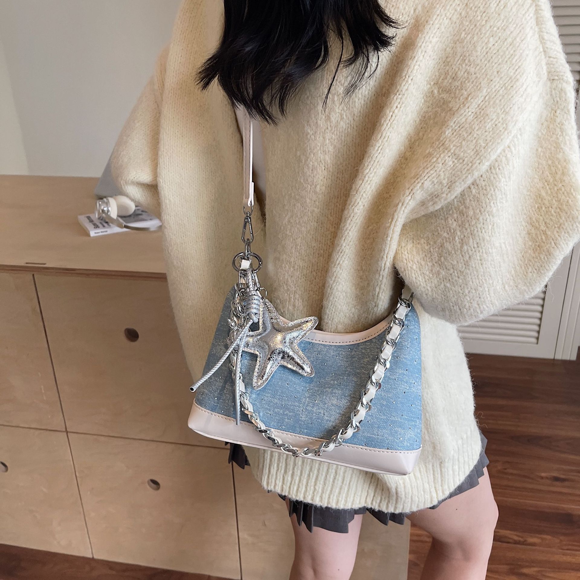 Summer 2025 New Women's Crossbody Bag Fashionable Color Block Denim Dumpling Bag Fashionable Summer New Women's Shoulder Bag New Designer Ba