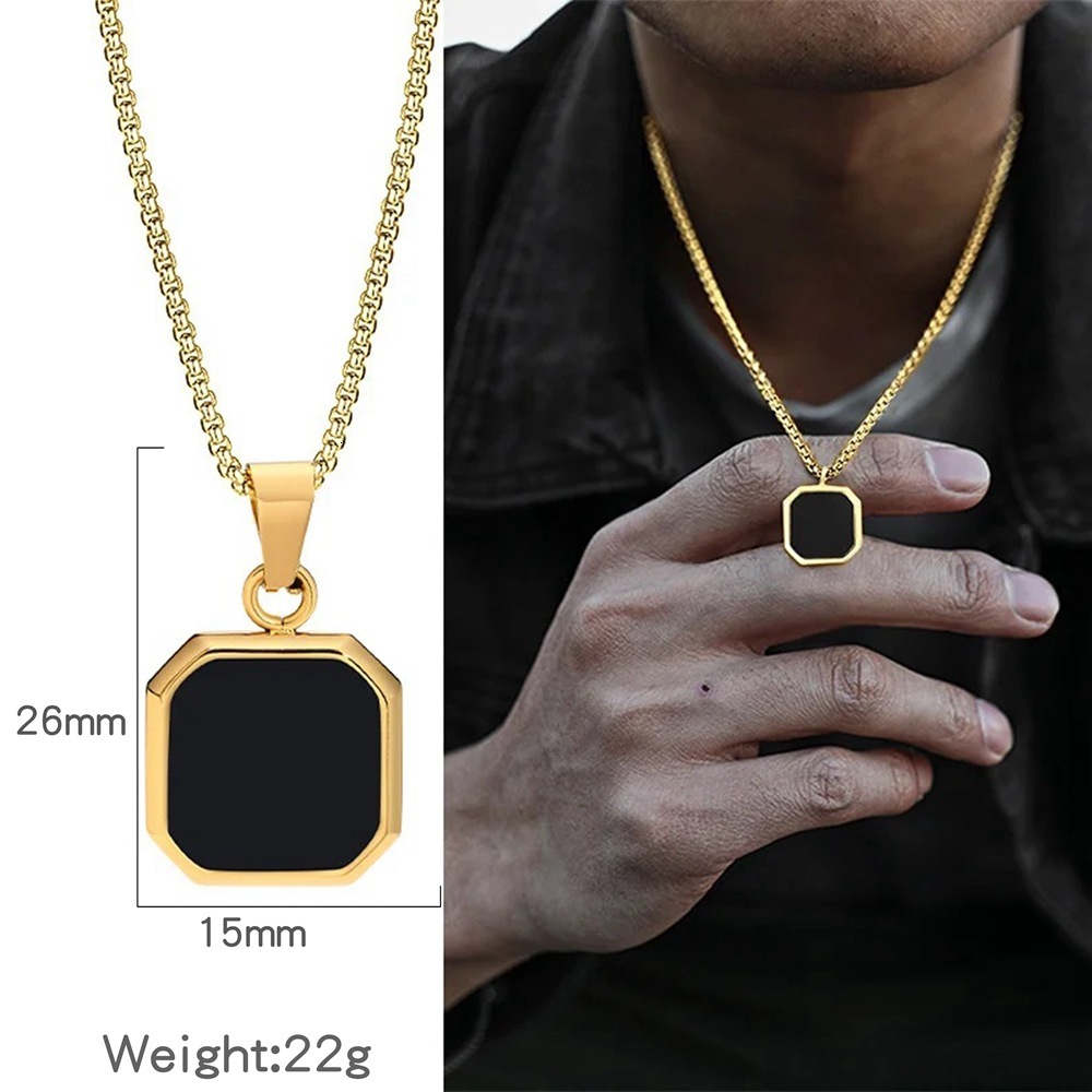 2025 New Designer Outdoor Beach Square Black And White Shell Pendant, Niche Design Sense Light Luxury Style Necklace