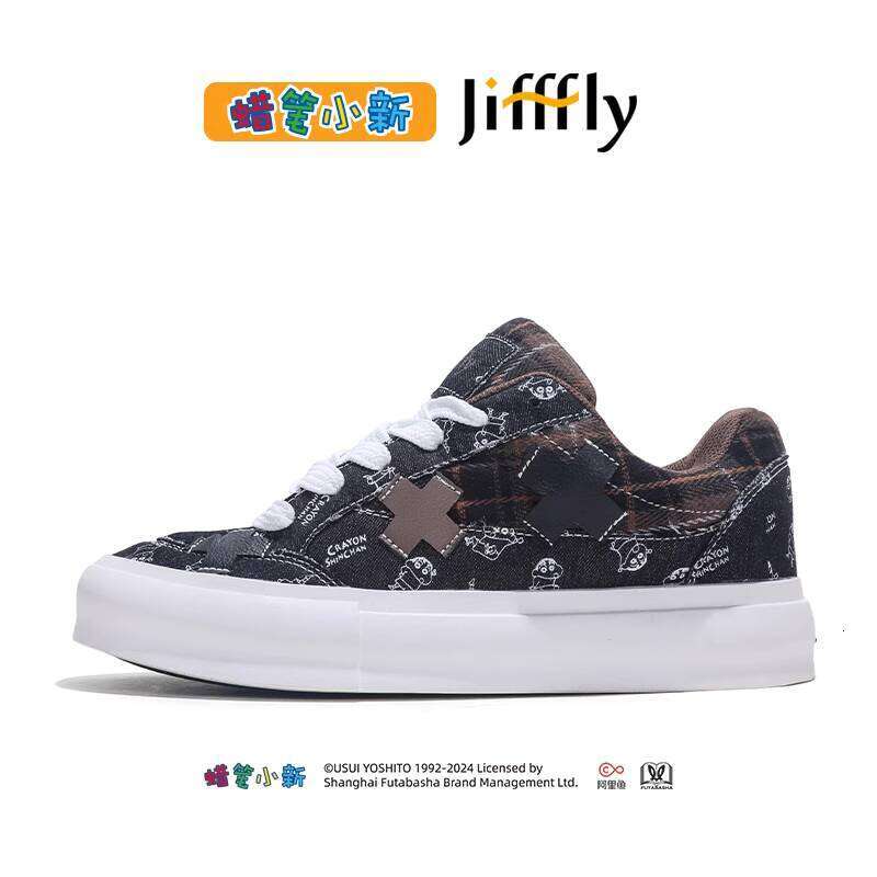 Jifffly Crayon Shin-chan Collaboration Sneakers for Men 2025 Summer New Ins Niche Casual Versatile Skateboard Shoes
